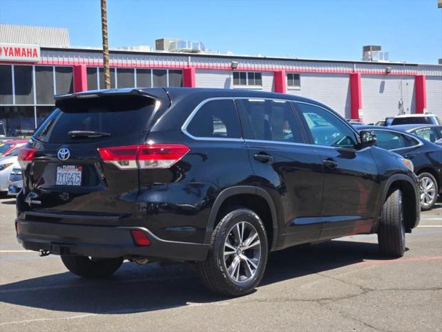 2017 Toyota Highlander LE