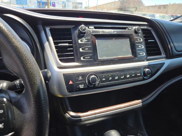 2017 Toyota Highlander LE