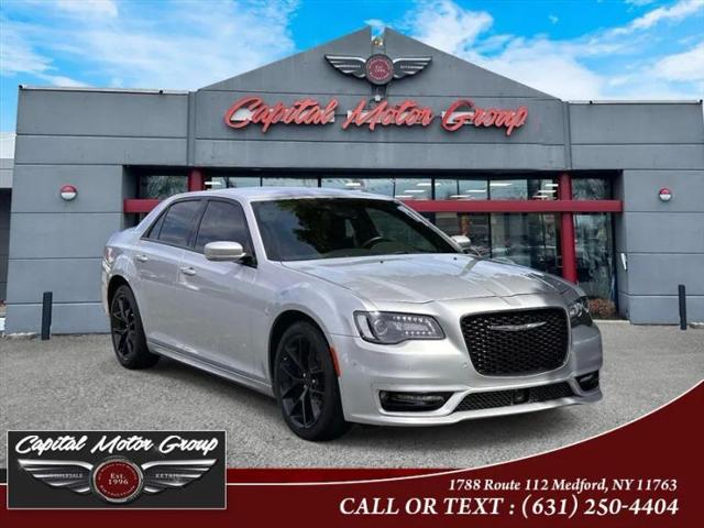 2019 Chrysler 300 S for sale in Medford, NY