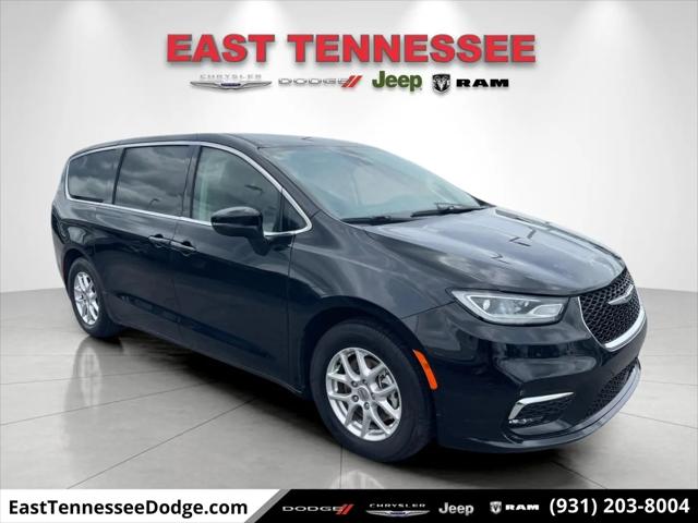 2023 Chrysler Pacifica Touring L for sale in Crossville, TN