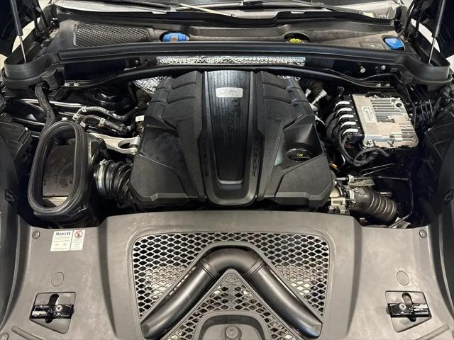 2021 Porsche Macan S