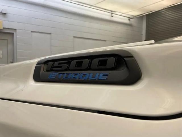 2026 Ram 1500 Tradesman Quad Cab 4x4 64 Box