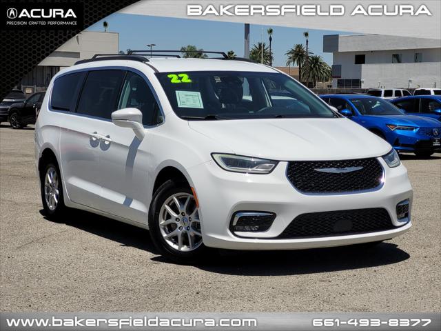 2022 Chrysler Pacifica Touring L for sale in Bakersfield, CA