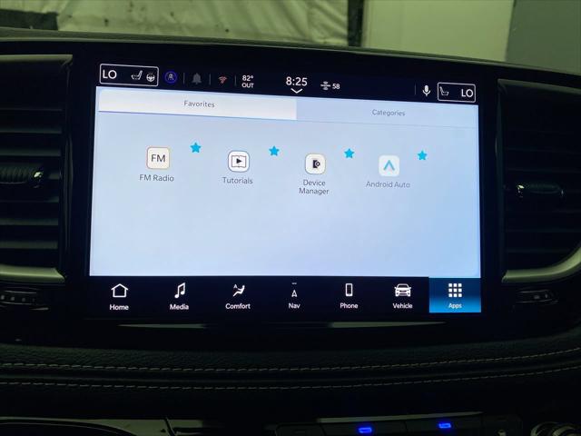 2027 Chrysler Pacifica Select