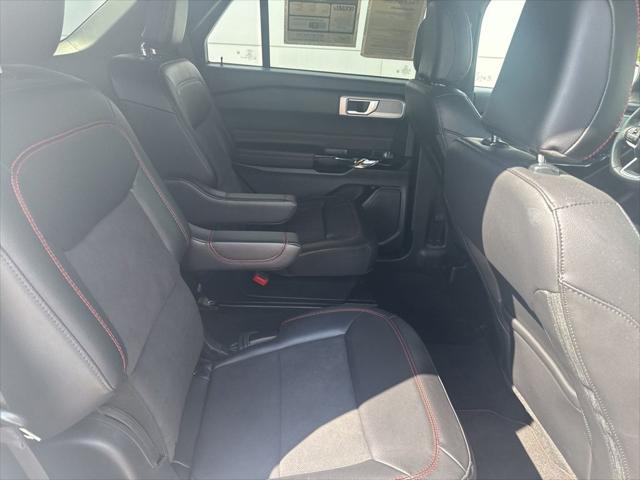 2024 Ford Explorer ST-Line