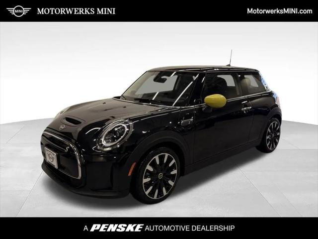 2024 MINI SE Hardtop Cooper for sale in Golden Valley, MN
