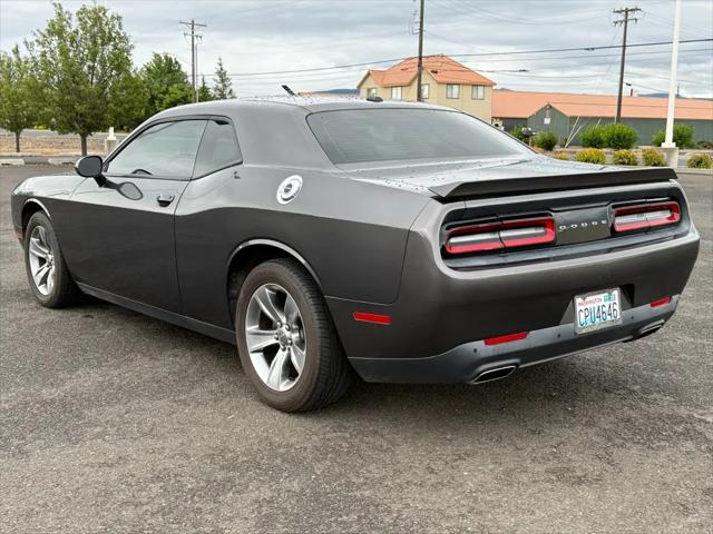 2015 Dodge Challenger SXT