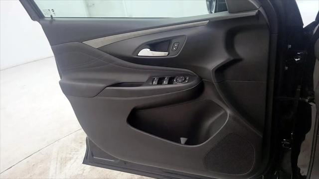 2025 Buick NV Sport Touring FWD