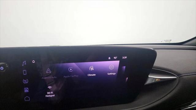 2025 Buick NV Sport Touring FWD