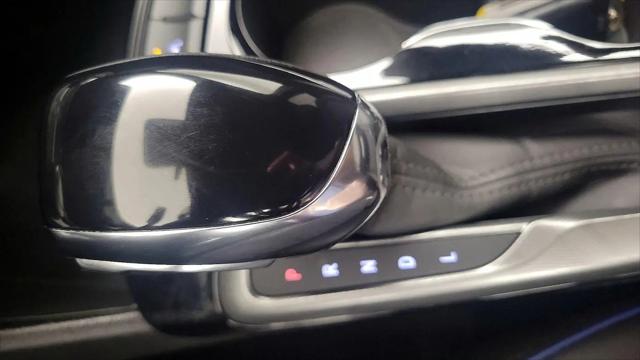 2025 Buick NV Sport Touring FWD