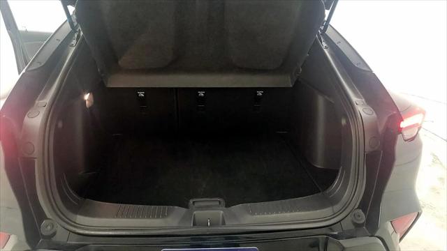 2025 Buick NV Sport Touring FWD