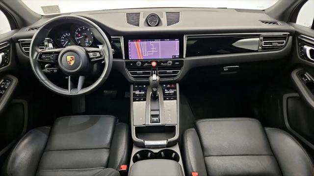 2023 Porsche Macan Macan