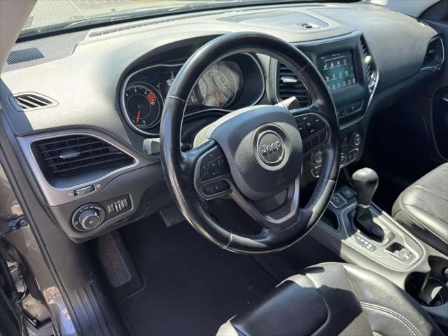 2021 Jeep Cherokee Latitude Plus FWD 2021 Jeep Cherokee Latitude Plus FWD