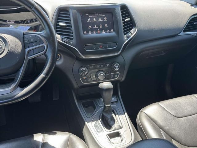 2021 Jeep Cherokee Latitude Plus FWD 2021 Jeep Cherokee Latitude Plus FWD