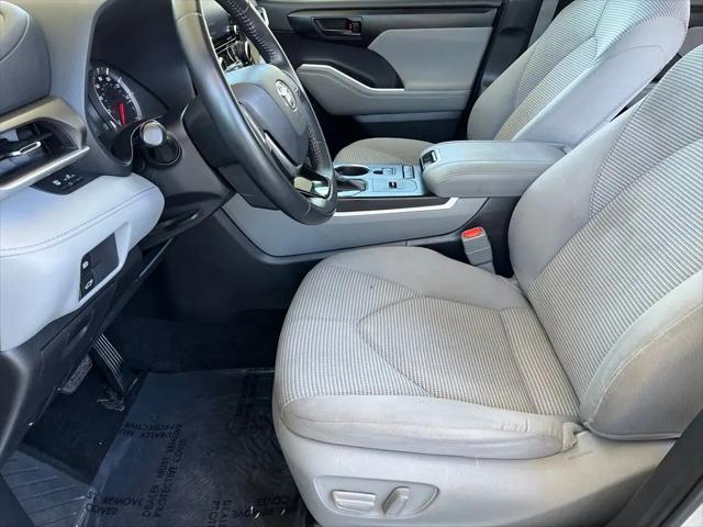 2021 Toyota Highlander LE