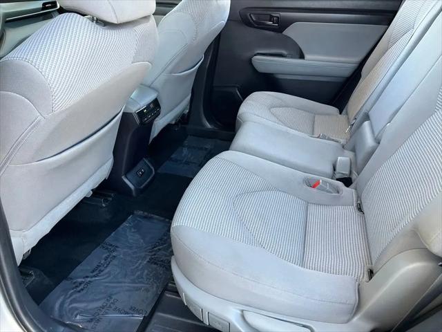 2021 Toyota Highlander LE
