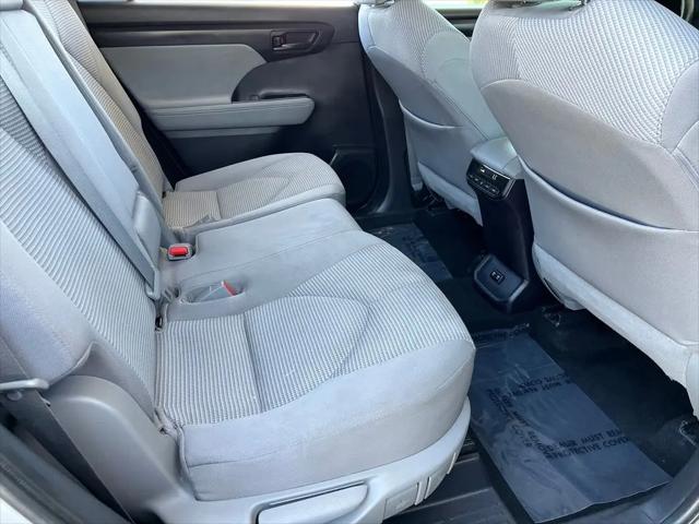 2021 Toyota Highlander LE
