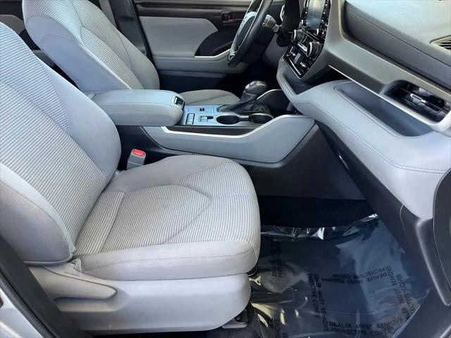 2021 Toyota Highlander LE