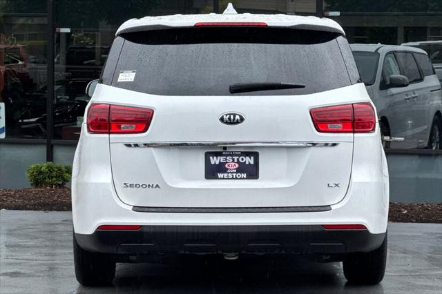 2021 Kia Sedona LX
