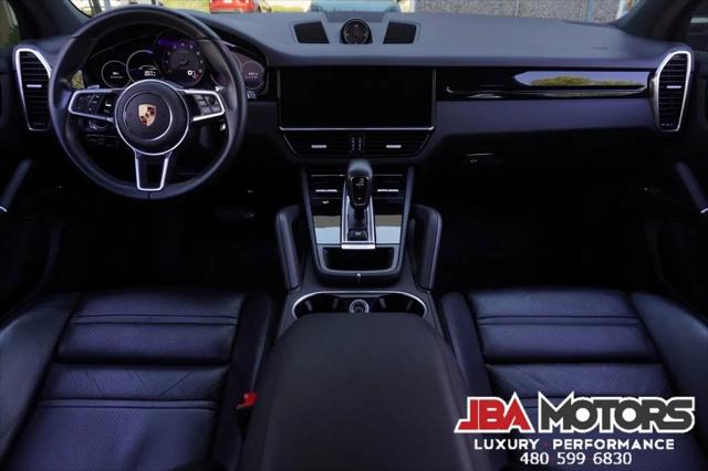 2023 Porsche Cayenne Platinum Edition