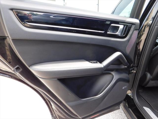 2020 Porsche Cayenne Base
