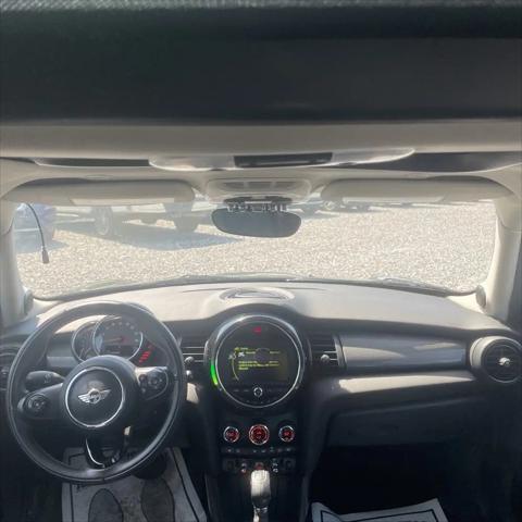 2017 MINI Hardtop Cooper