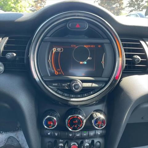 2017 MINI Hardtop Cooper
