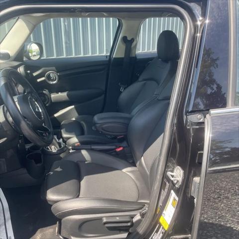 2017 MINI Hardtop Cooper