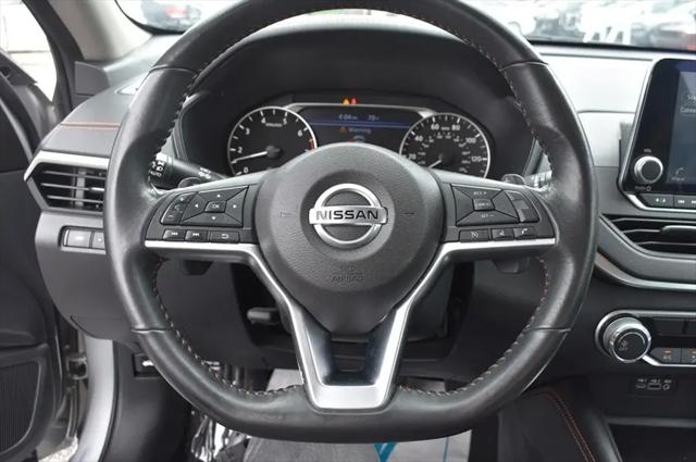 2022 Nissan Altima SR FWD