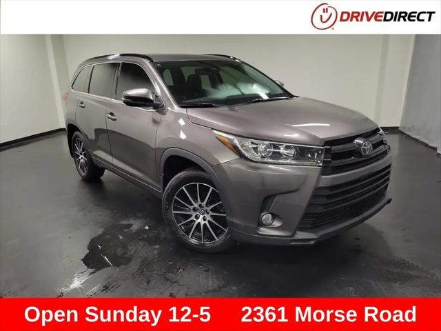 2017 Toyota Highlander SE for sale in Columbus, OH