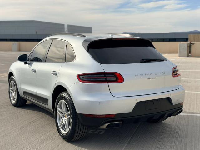 2017 Porsche Macan Sport Utility 4D