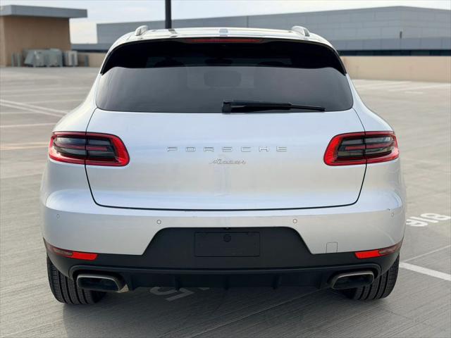 2017 Porsche Macan Sport Utility 4D