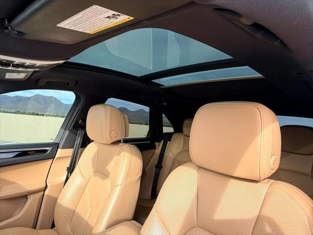 2017 Porsche Macan Sport Utility 4D