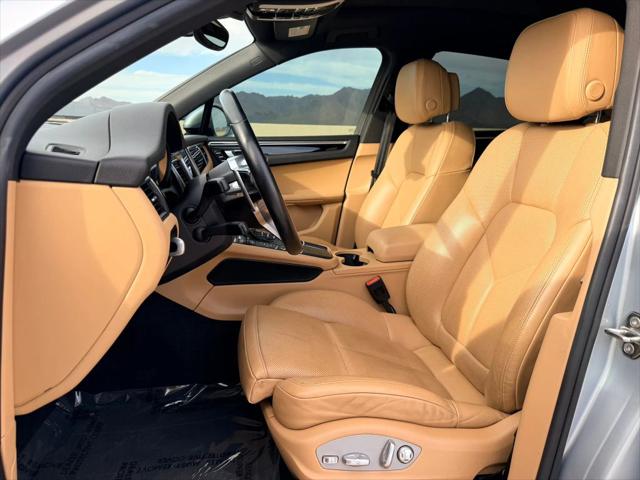 2017 Porsche Macan Sport Utility 4D