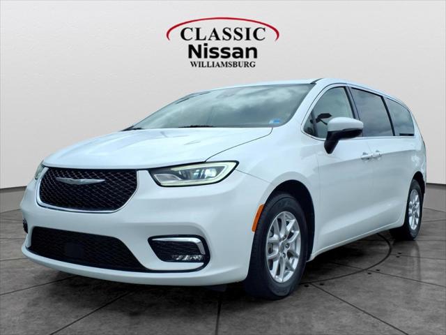 2023 Chrysler Pacifica Touring L for sale in Williamsburg, VA