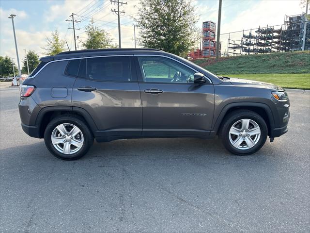 2022 Jeep Compass Latitude FWD