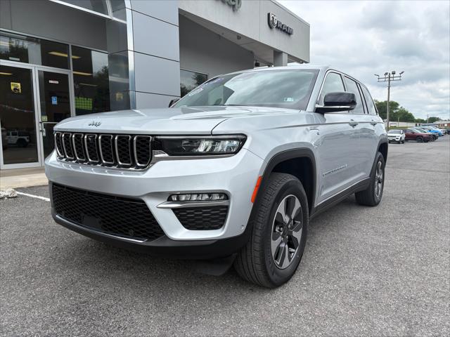 2022 Jeep Grand Cherokee 4xe Limited 4x4 2022 Jeep Grand Cherokee 4xe Limited 4x4