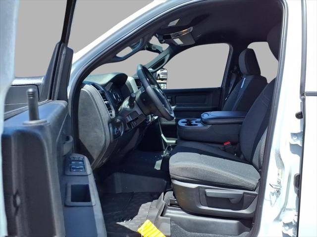 2026 Ram 3500 Tradesman Crew Cab 4x4 8 Box