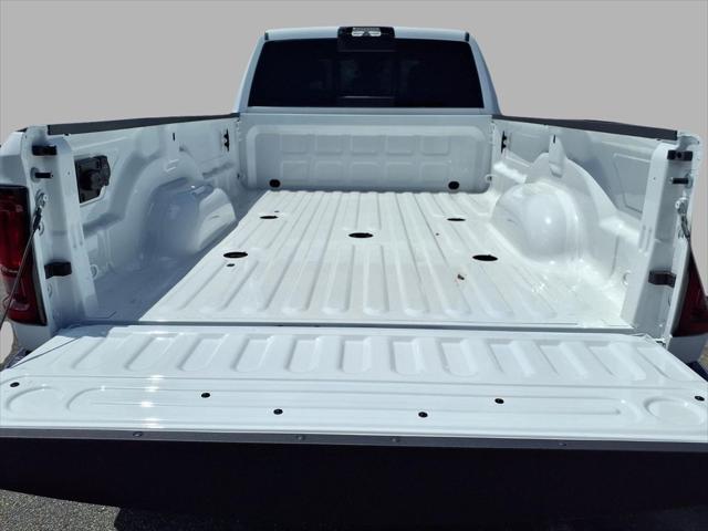 2026 Ram 3500 Tradesman Crew Cab 4x4 8 Box