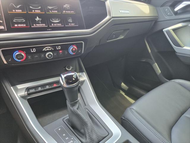 2025 Audi Q3 Premium 45 TFSI S line quattro Tiptronic
