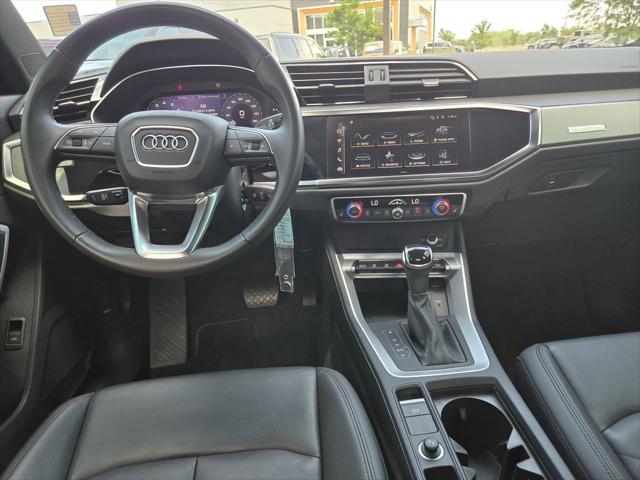 2025 Audi Q3 Premium 45 TFSI S line quattro Tiptronic