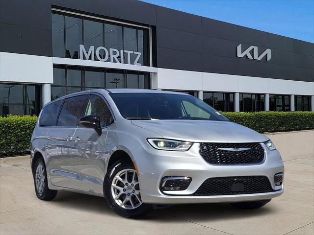 2024 Chrysler Pacifica Touring L for sale in Fort Worth, TX