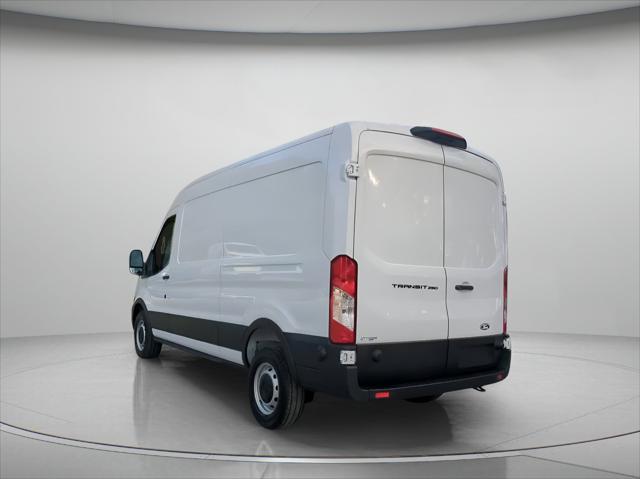 2026 Ford Transit Cargo Van T-250 148 Med Rf 9150 GVWR RWD