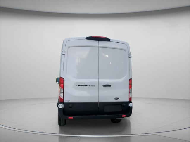2026 Ford Transit Cargo Van T-250 148 Med Rf 9150 GVWR RWD