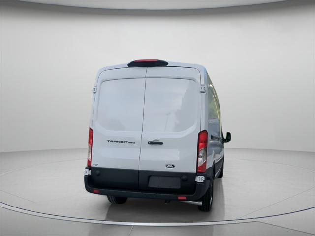 2026 Ford Transit Cargo Van T-250 148 Med Rf 9150 GVWR RWD