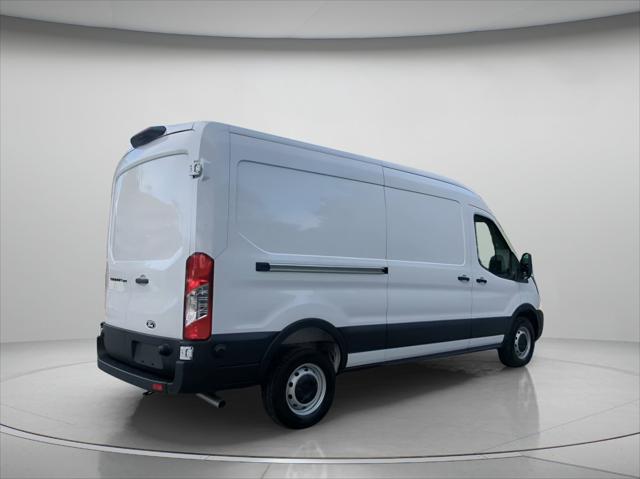 2026 Ford Transit Cargo Van T-250 148 Med Rf 9150 GVWR RWD
