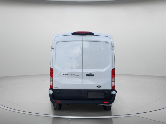 2026 Ford Transit Cargo Van T-250 148 Med Rf 9150 GVWR RWD