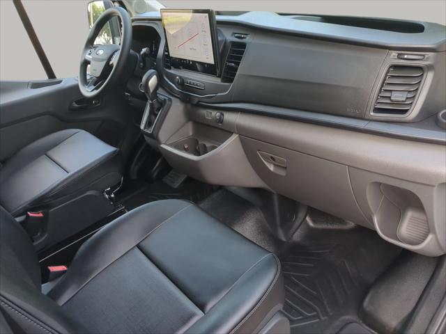 2026 Ford Transit Cargo Van T-250 148 Med Rf 9150 GVWR RWD