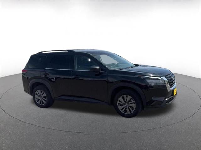 2025 Nissan Pathfinder SV 4WD
