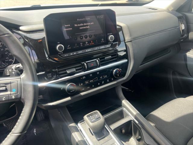 2025 Nissan Pathfinder SV 4WD